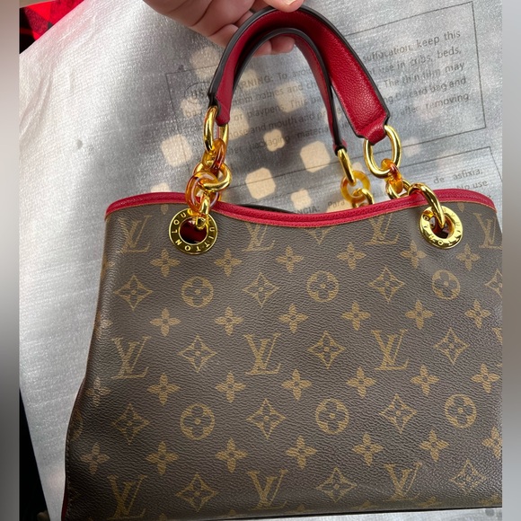 Crossbody or hand purse - Picture 3 of 10